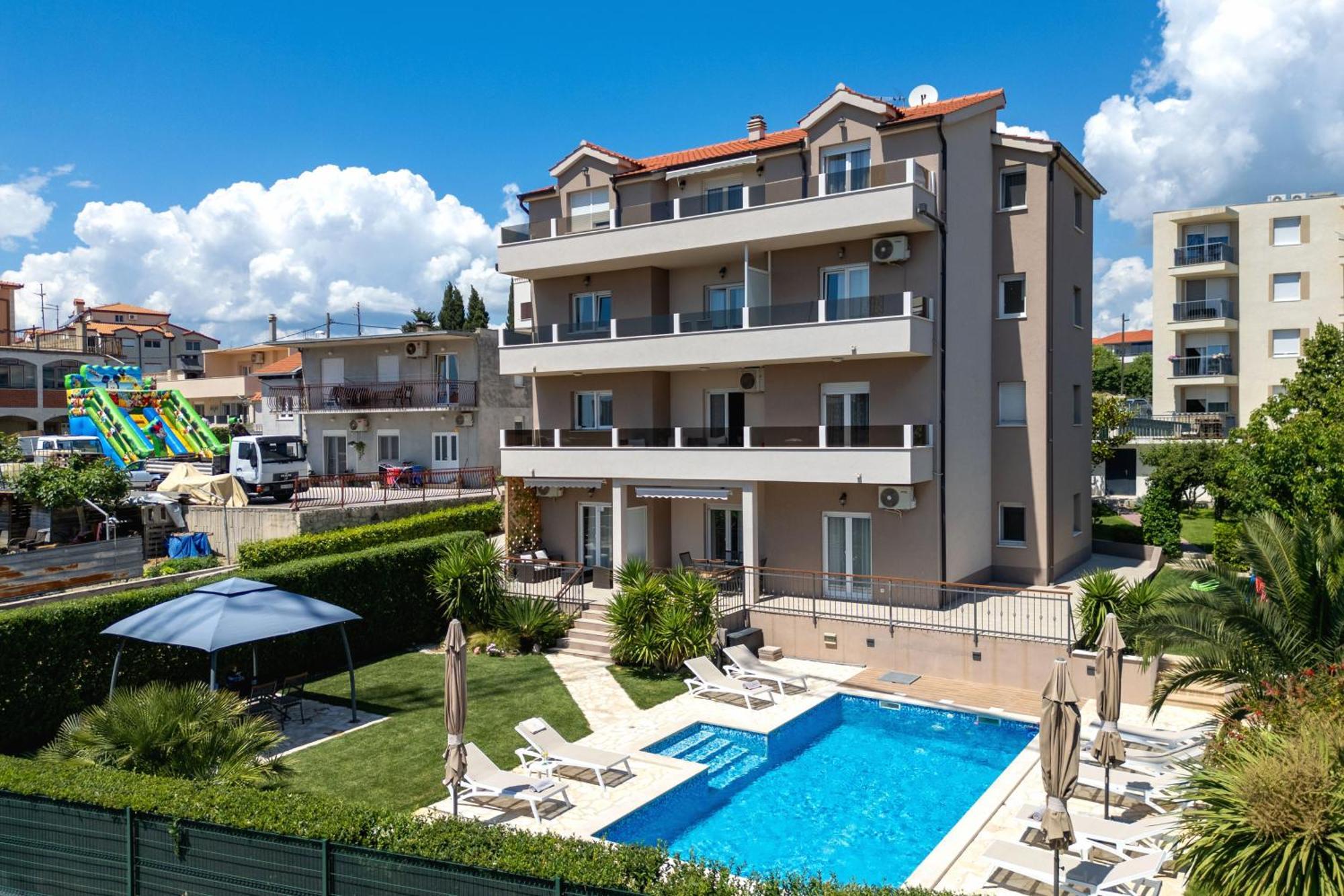 Ferienwohnung Sunny Garden A2 Split Exterior foto