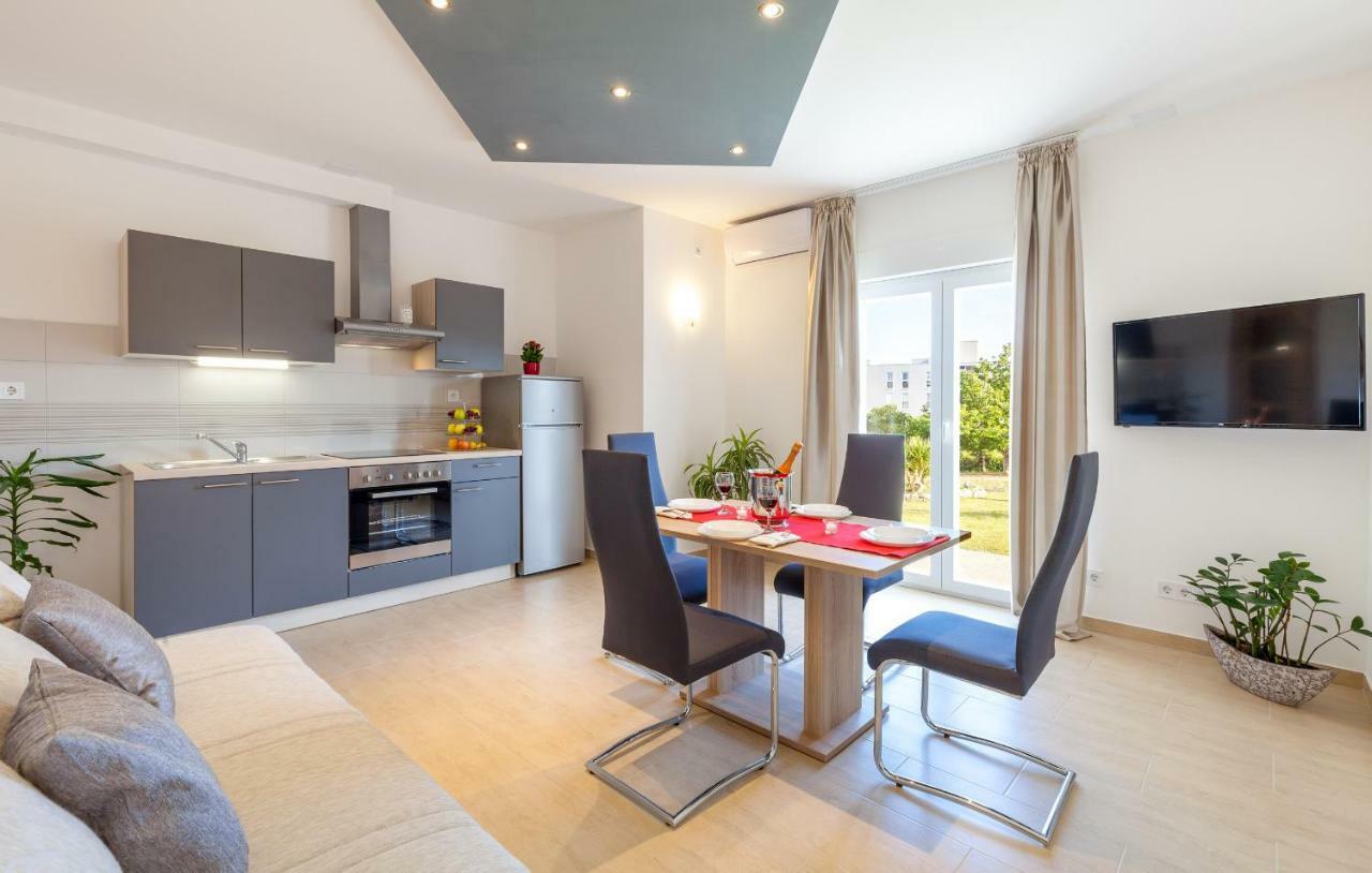Ferienwohnung Sunny Garden A2 Split Exterior foto